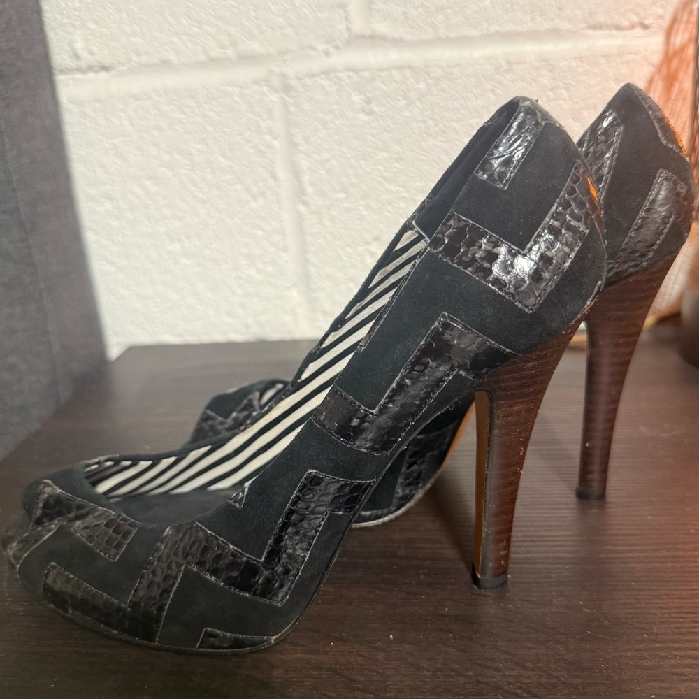 L.A.M.B Peep-Toe Heels - brands new